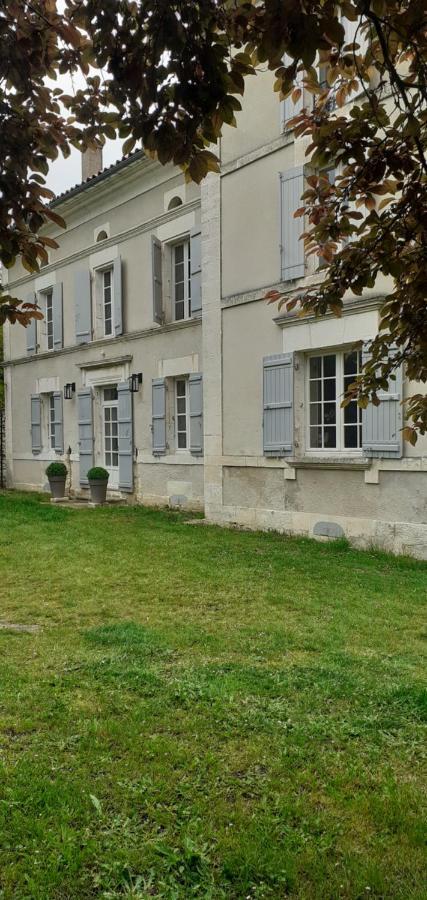 Maison Blanche Cherval ภายนอก รูปภาพ