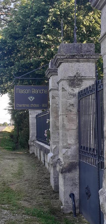 Maison Blanche Cherval ภายนอก รูปภาพ