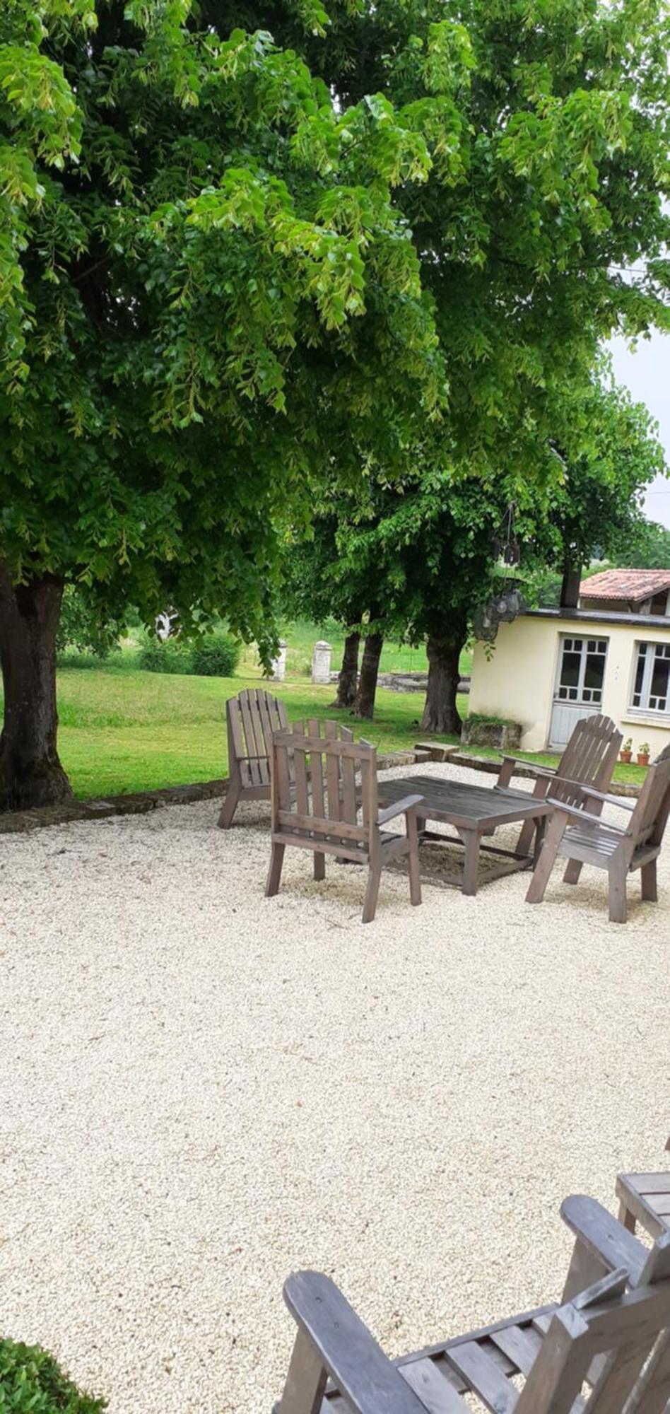 Maison Blanche Cherval ภายนอก รูปภาพ